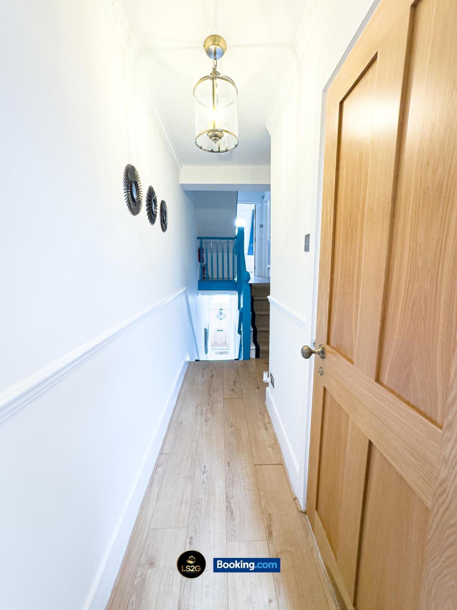 Stunning House By Ls2G Short Lets & Serviced Accommodation Greater London With Free Wifi Zewnętrze zdjęcie