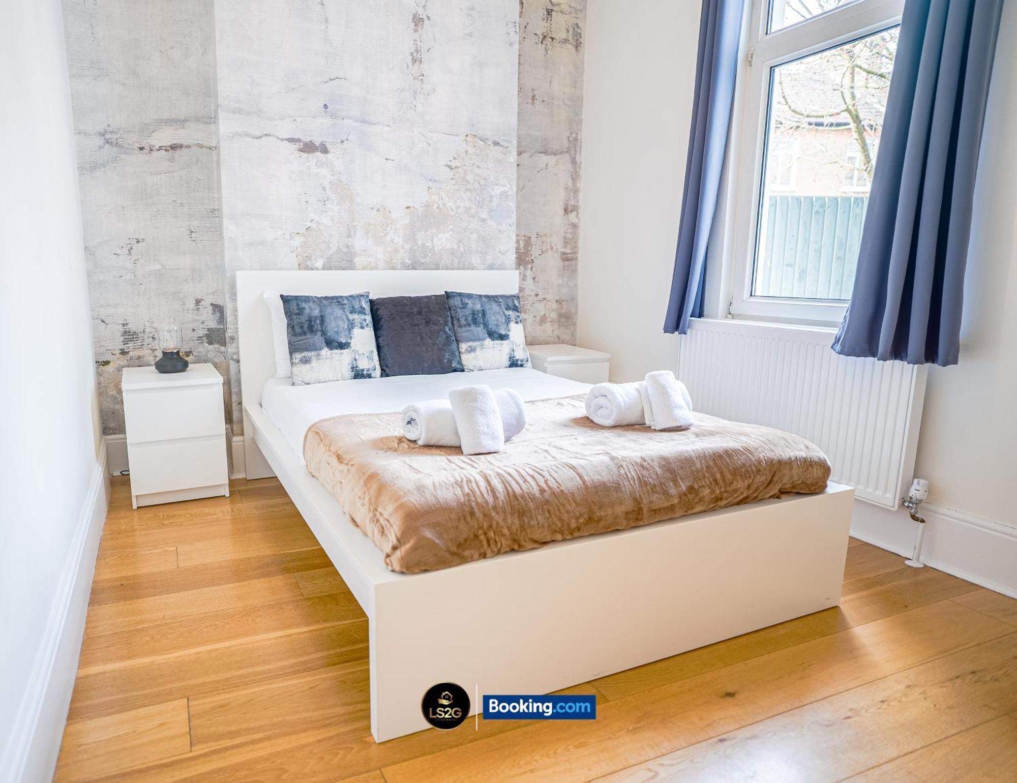 Stunning House By Ls2G Short Lets & Serviced Accommodation Greater London With Free Wifi Zewnętrze zdjęcie