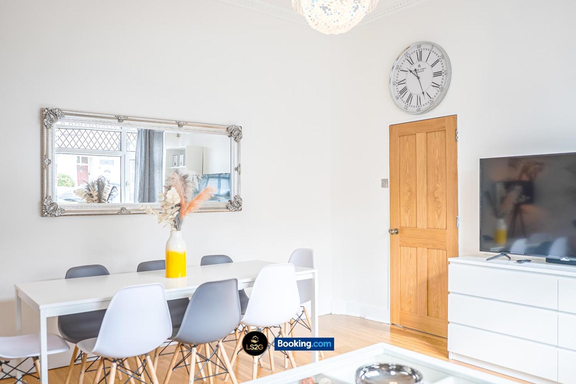 Stunning House By Ls2G Short Lets & Serviced Accommodation Greater London With Free Wifi Zewnętrze zdjęcie