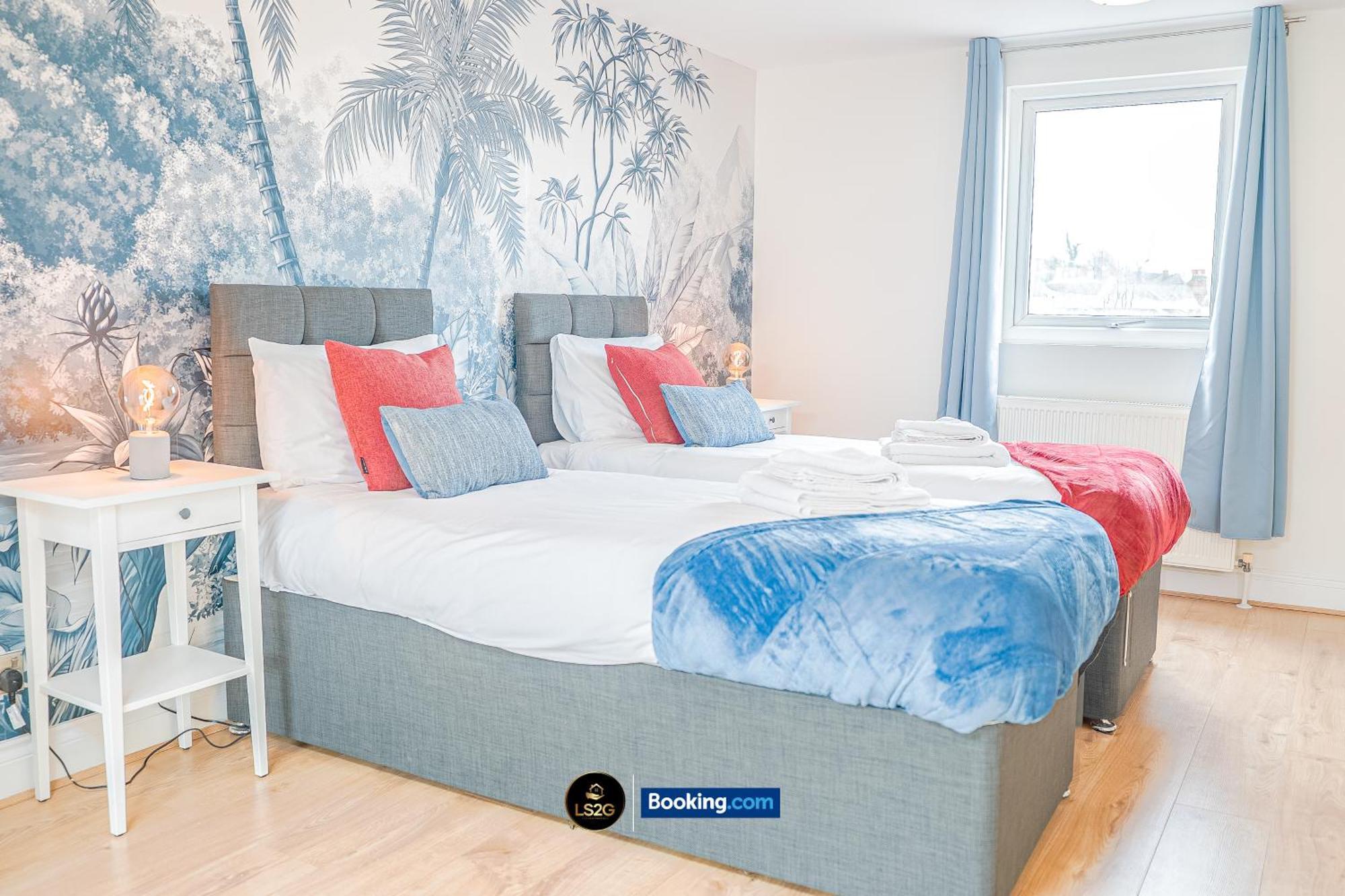 Stunning House By Ls2G Short Lets & Serviced Accommodation Greater London With Free Wifi Zewnętrze zdjęcie