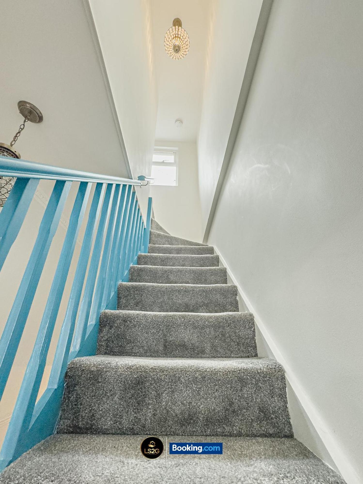 Stunning House By Ls2G Short Lets & Serviced Accommodation Greater London With Free Wifi Zewnętrze zdjęcie