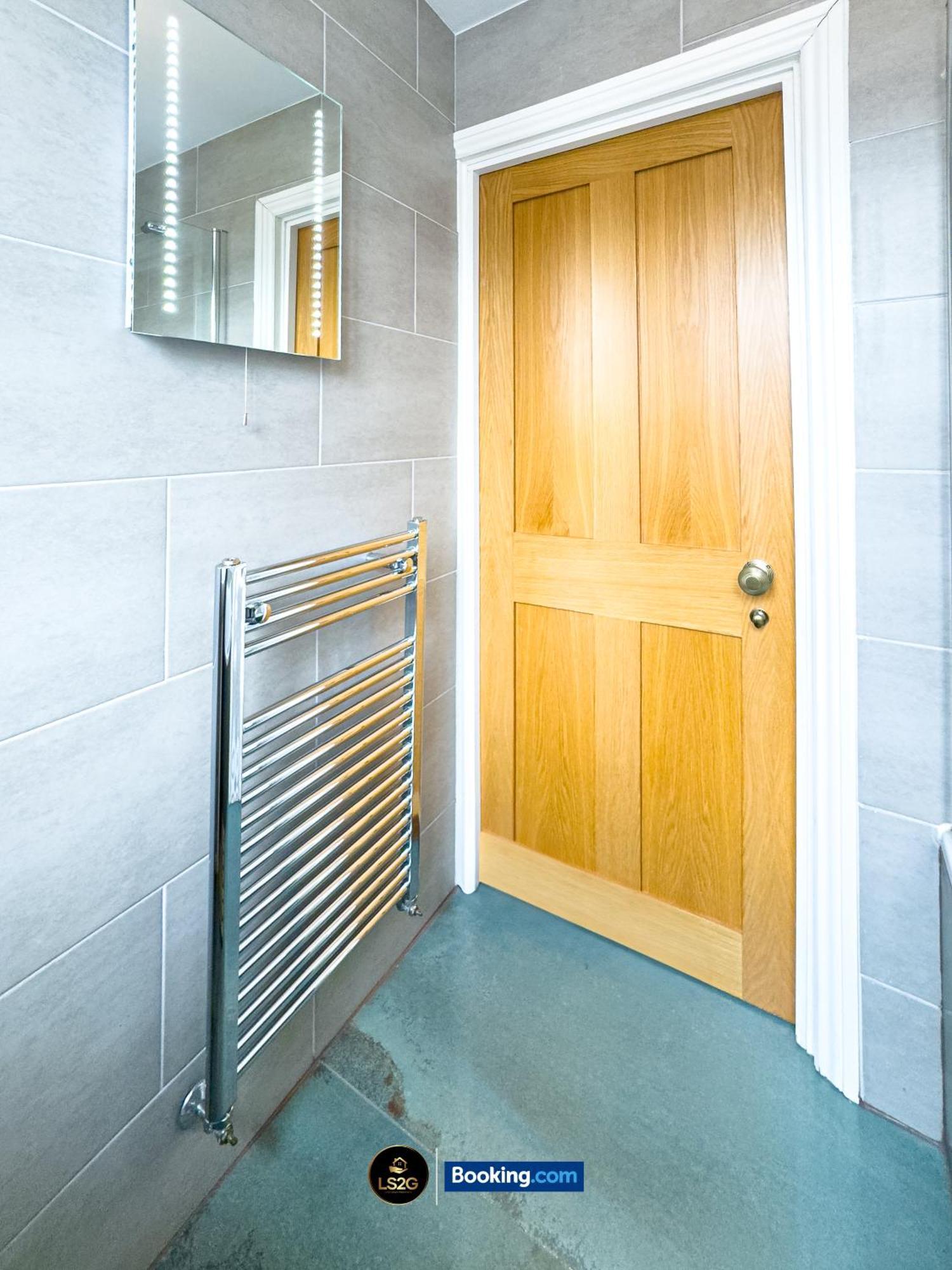 Stunning House By Ls2G Short Lets & Serviced Accommodation Greater London With Free Wifi Zewnętrze zdjęcie