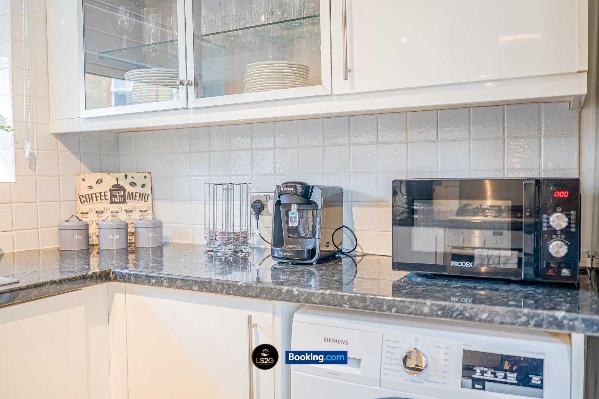 Stunning House By Ls2G Short Lets & Serviced Accommodation Greater London With Free Wifi Zewnętrze zdjęcie