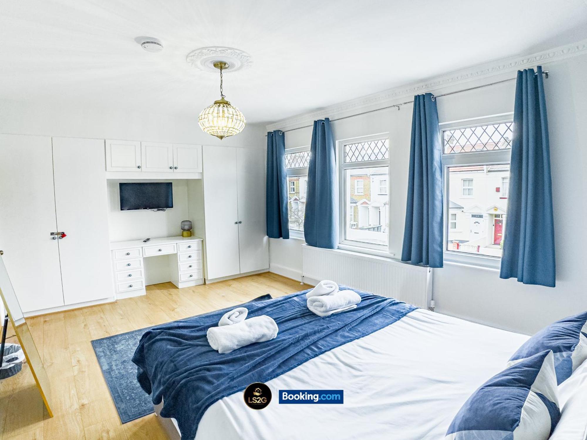 Stunning House By Ls2G Short Lets & Serviced Accommodation Greater London With Free Wifi Zewnętrze zdjęcie