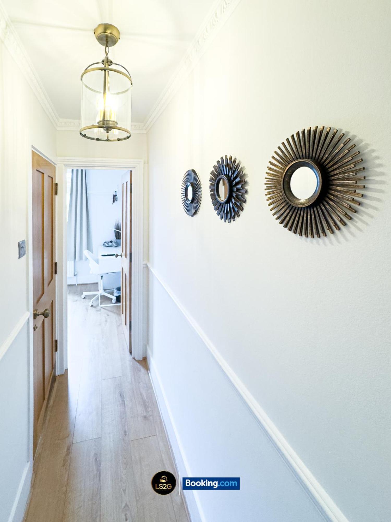 Stunning House By Ls2G Short Lets & Serviced Accommodation Greater London With Free Wifi Zewnętrze zdjęcie