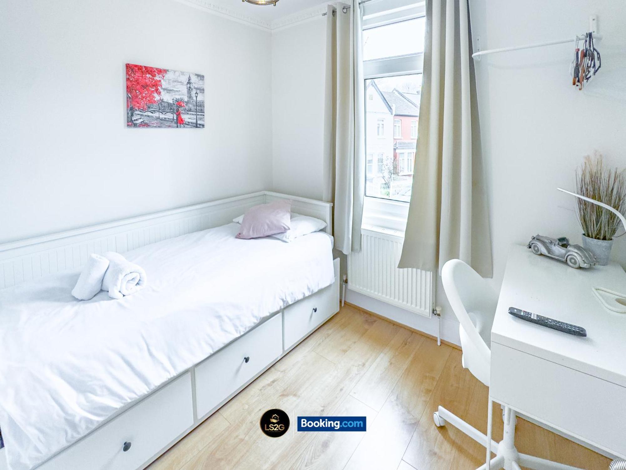 Stunning House By Ls2G Short Lets & Serviced Accommodation Greater London With Free Wifi Zewnętrze zdjęcie