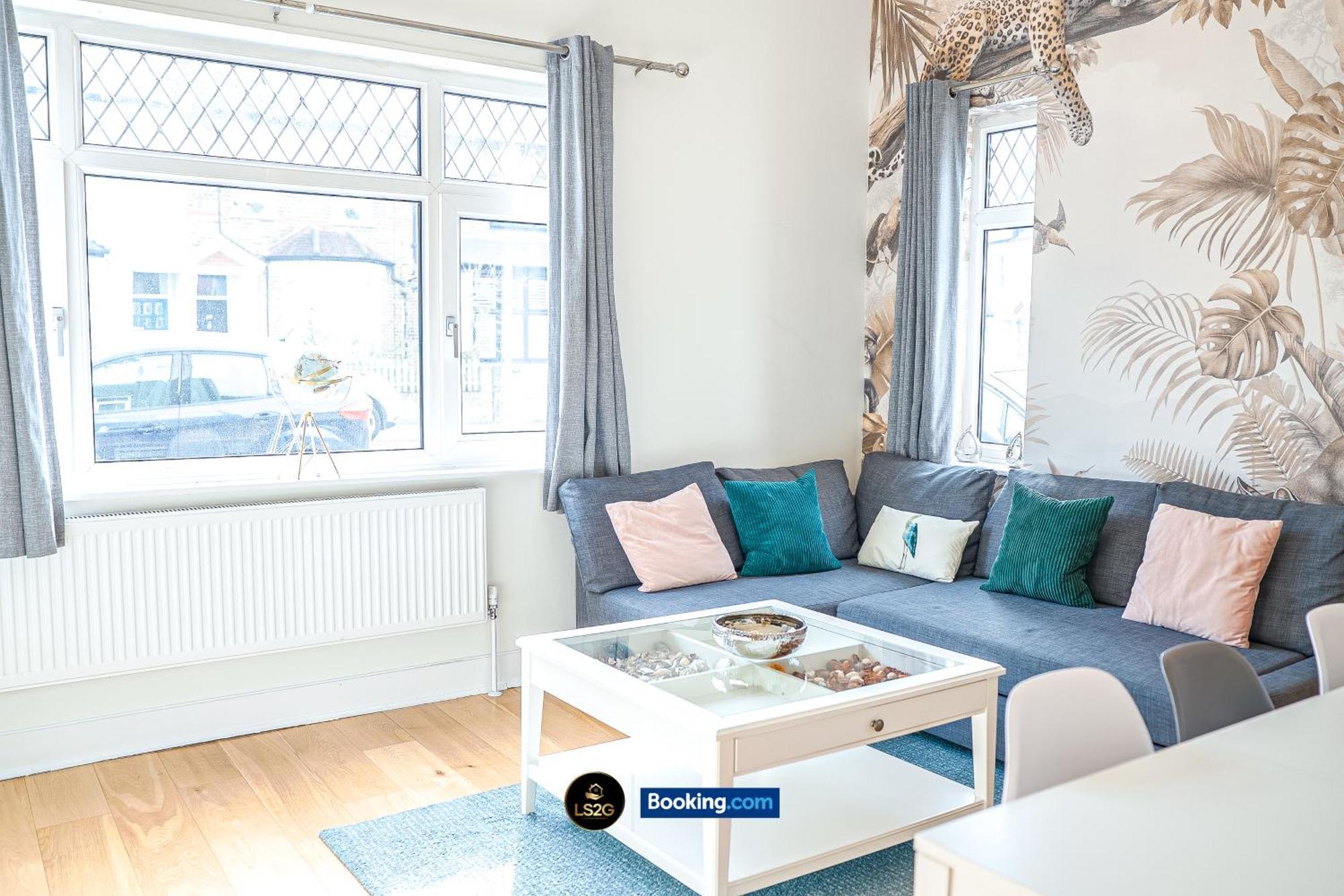 Stunning House By Ls2G Short Lets & Serviced Accommodation Greater London With Free Wifi Zewnętrze zdjęcie